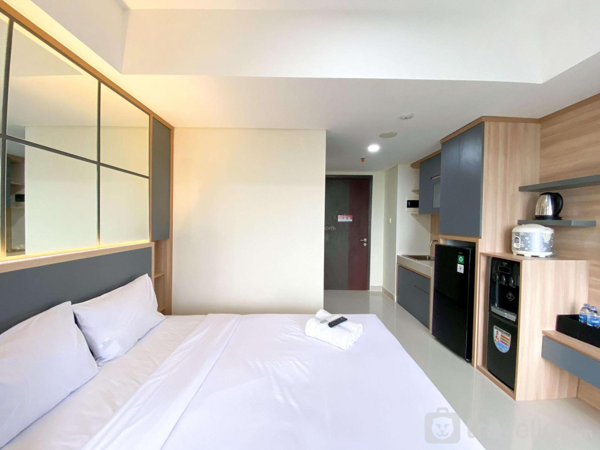 Minimalist At Pollux Chadstone By Travelio Bekasi