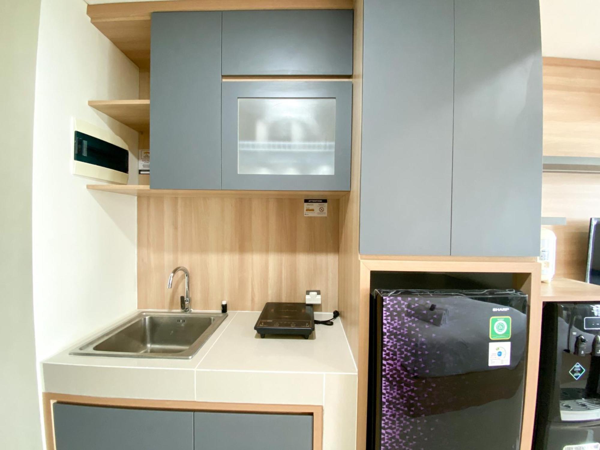 Minimalist At Pollux Chadstone By Travelio * Bekasi