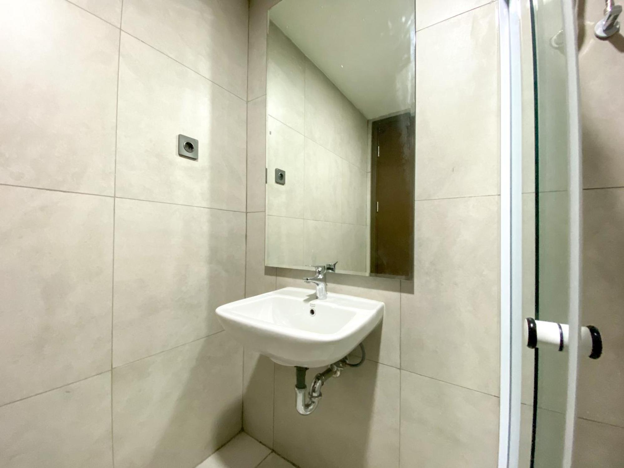 Apartemen Minimalist At Pollux Chadstone By Travelio